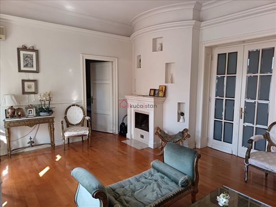 Luksuzan salonski stan, 120m² – Terazije, Beograd