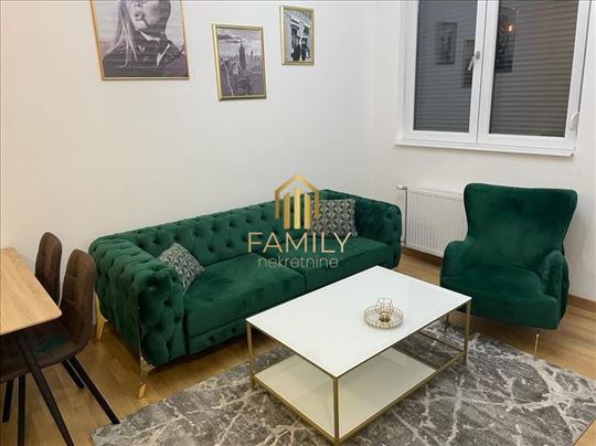 Moderno namešten dvosoban stan 54m² sa garažom - U