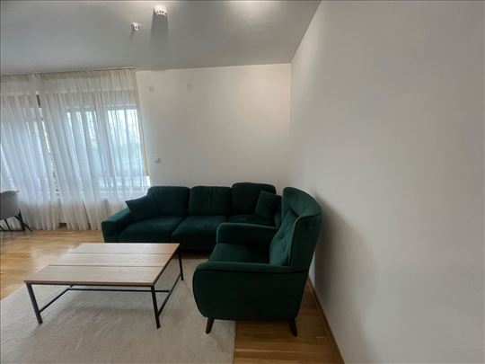 Stan na Novom Beogradu 54m2 za izdavanje.