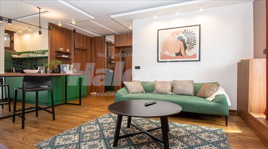 Retko u ponudi, sa predivnom terasom od 12 m²