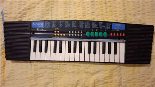 Sintisajzer Casio