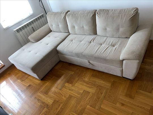 Ugaona Garnitura Na Razvlacenje U Lezaj