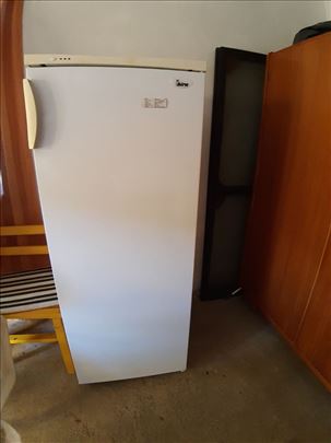 Vertikalni Zamrzivač Bira