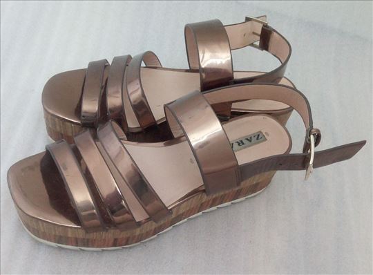 Zara sandale u dobrom stanju
