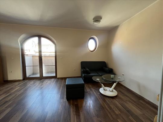 Broker - Open space, open mind!