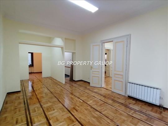 Centar,160m2,5 kancelarija