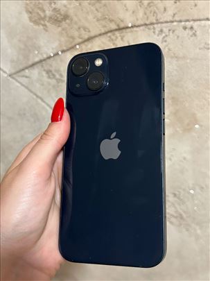 iPhone 13 – 128GB – Odlično stanje – 87% baterija