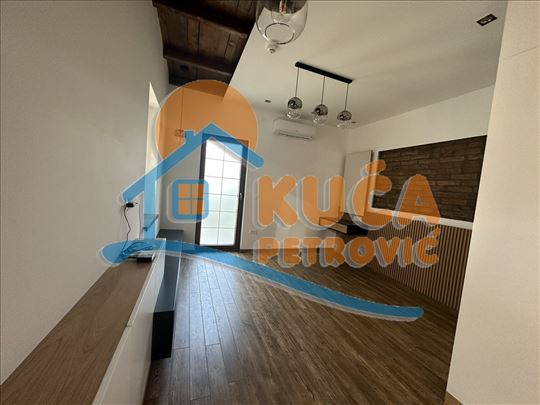 Izdaje se jednosoban stan u centru Niša, 37m2