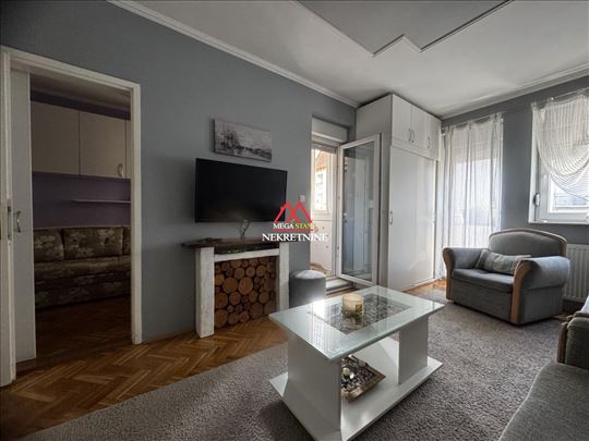 Jednoiposoban stan -40m2-Ćirpanova