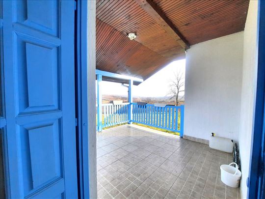 Podnožje Kosmaja, kuća+144ari placa, prodaja