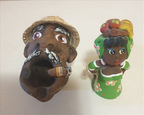 Ukrasna pepeljara i figura-made in Cuba