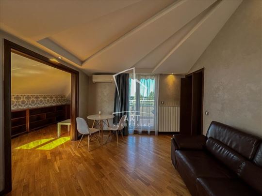 Bajlonijeva pijaca, 66m2, garažno mesto ID#6288