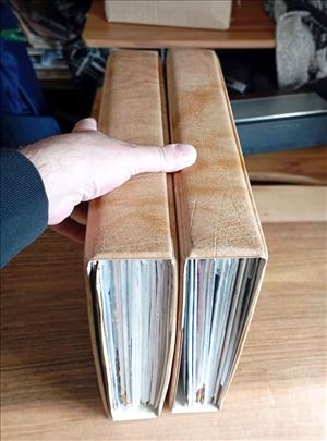 Dva kvalitetna Nemačka albuma za LP ploče, 34 LP
