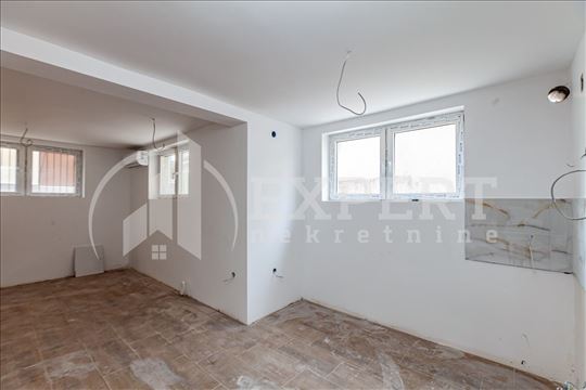 Dvosoban stan 54m2, Beverli Hils