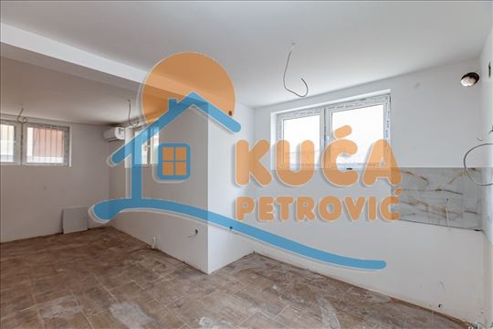 Dvosoban stan 54m2, Beverli Hils