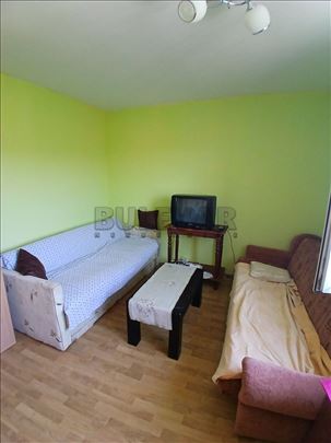 Izdaje se jednosoban stan na Panteleju, 32m2