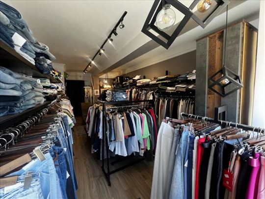 Lokal 45m2 Vukov spomenik ID#2165