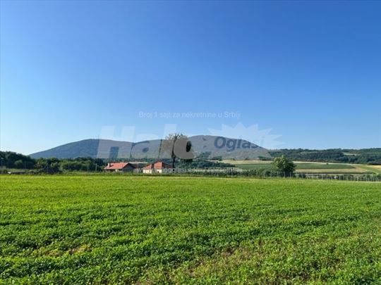 Kosmaj (Nemenikuće) retko u ponudi 