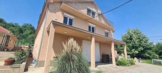 Surcin magacin 150m2 