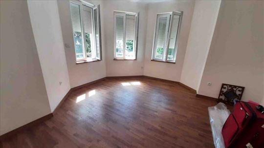 Zemun, Kalvarija, 2.0 renoviran, useljiv ID#716261