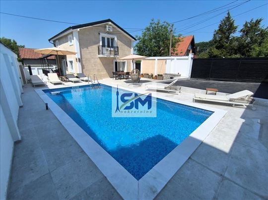 Barajevo, Lux kuća sa bazenom, 147m2
