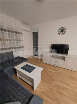 Izdajem nov neuseljivan stan sa novim stvarima 50 
