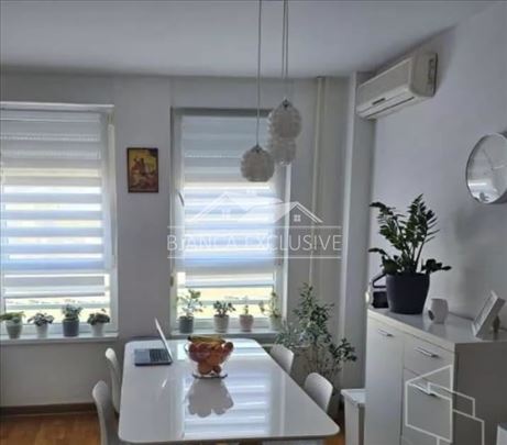 Novi Beograd-Belville ID#1379