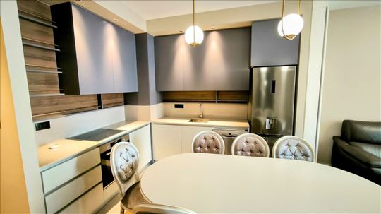 Terraces 70 m2,Pogled,Namešten,Top pozicija,Garaža