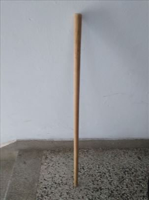 Drvena motka dužina 94 cm, prečnik 2,2 cm, polovna