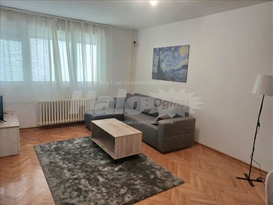Izdaje se dvosoban stan na Vračaru, namešteno