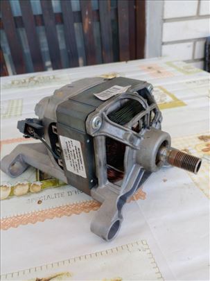 Motor za veš mašinu indesit