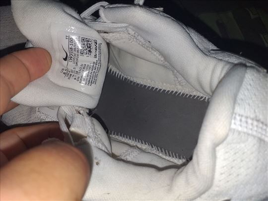 Prodajem Nike Air Zoom patike