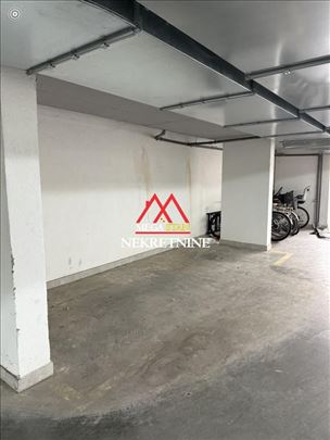 Garažno mesto- Centar - Laze Kostića