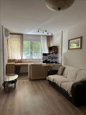Hotel YU, 1.5