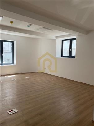 Izdavanje, pp, Brankova, 65m2, Id1427