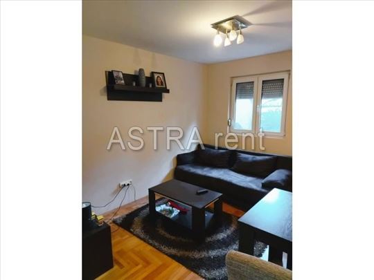 Karaburma, lep 1.5 stan