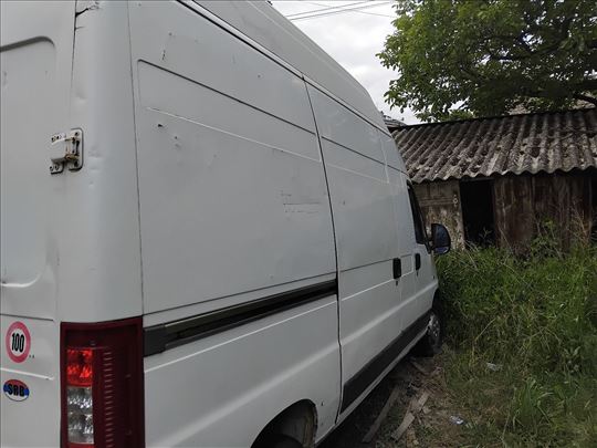 Kupujem polovan nameštaj do 5 godina starosti 