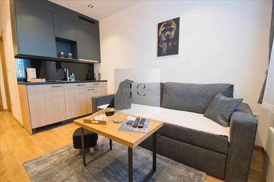 Potpuno opremljen apartman u hotelu sa 4* na Jahor