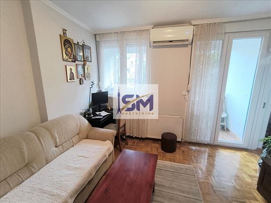 Resnik, renoviran stan 59m2