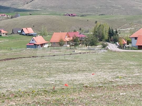 Zlatibor plac, Vranjevina, kod teniskih terena.