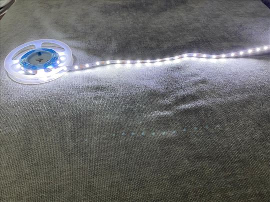 Dekorativna samolepljiva led sijalice