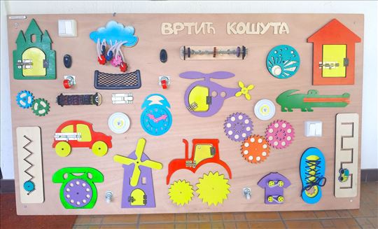 Prodajem edukativnu Montessori tablu za decu! 
