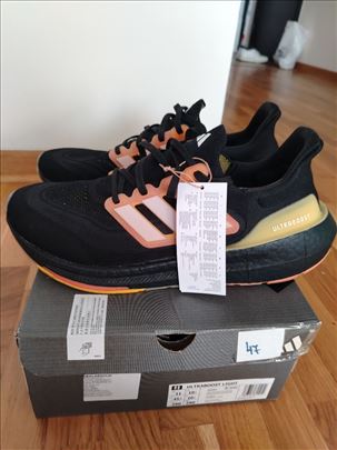 Продајем патике Adidas Ultraboost Light