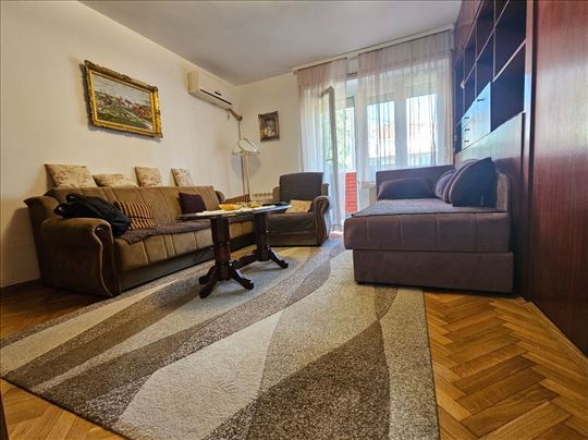 1.0, CERAK, Jablanička, 40m2, parking mesto