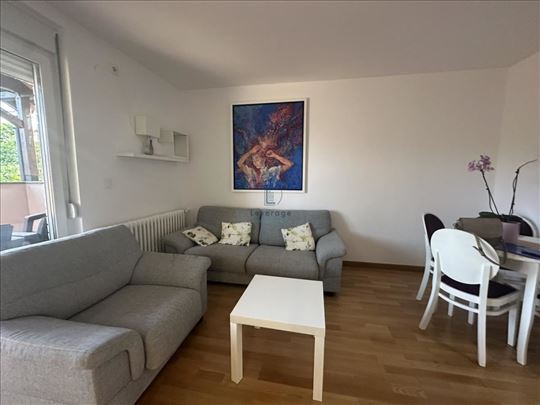 Bežanijska Kosa, Mirka Čelebovića, 85 m2