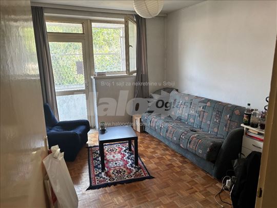 Borča 1.0, 30+8M2, lako adaptibilan u 1.5s