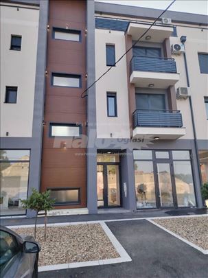 Izdajem stan u Surcinu 47m2 novogradnja