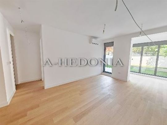 Jove Ilića, Charm Residences, nov, 1.5, dvorište