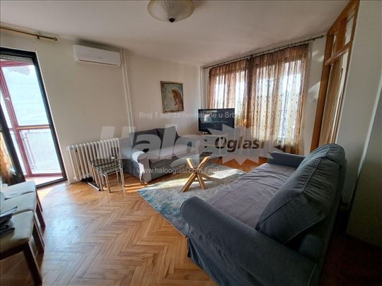 Komforan stan na vračaru, pet friendly