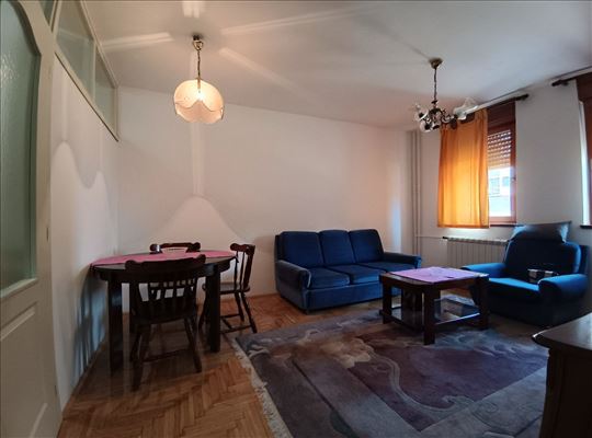 Kompletno namešten stan,36m²,1.5